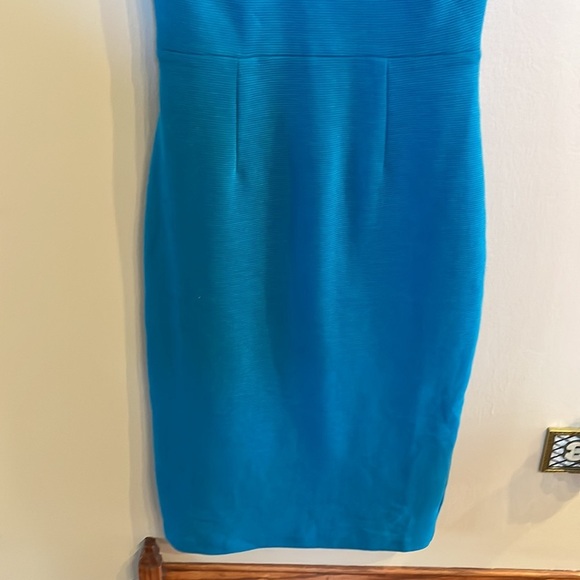 BODEN textured ribbed solid teal bodycon fit dress short sleeve low round back 4 - Picture 4 of 16